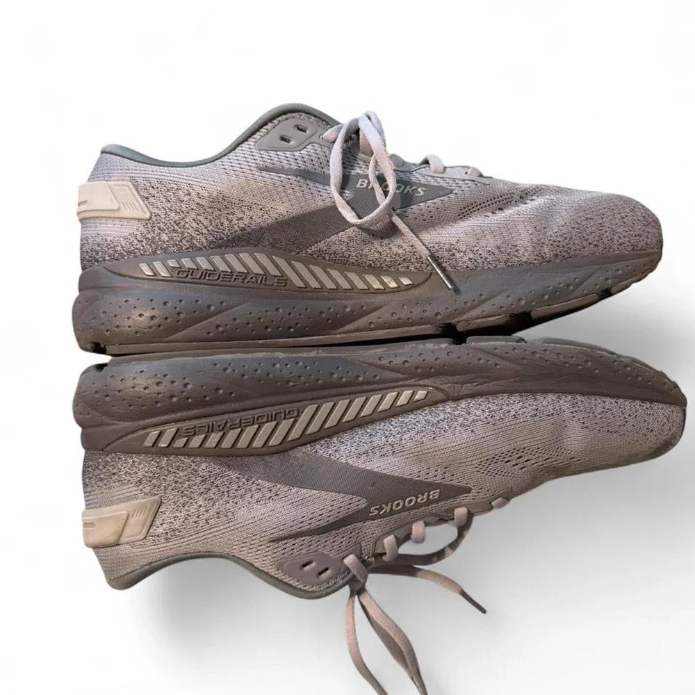 Brooks Beast 24 GTS Running Shoes size 12.5 Outdoor Trainers